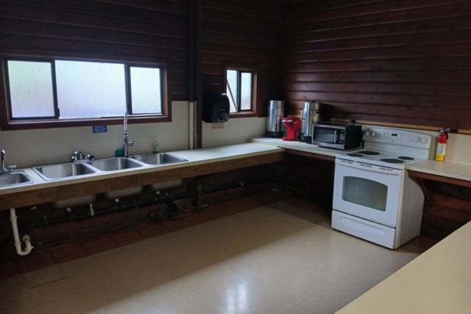 VR Lee Kitchen